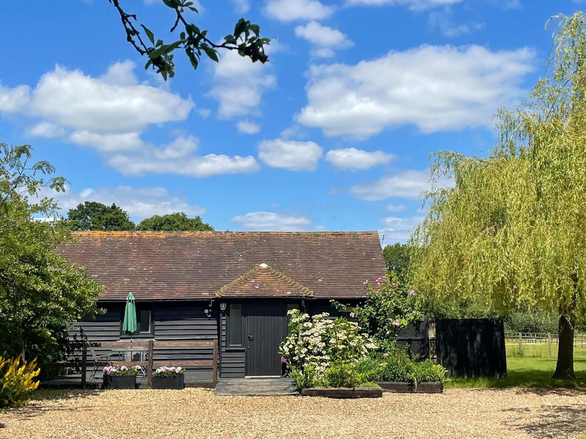Maplehurst Barn Stables Staplehurst Exterior photo